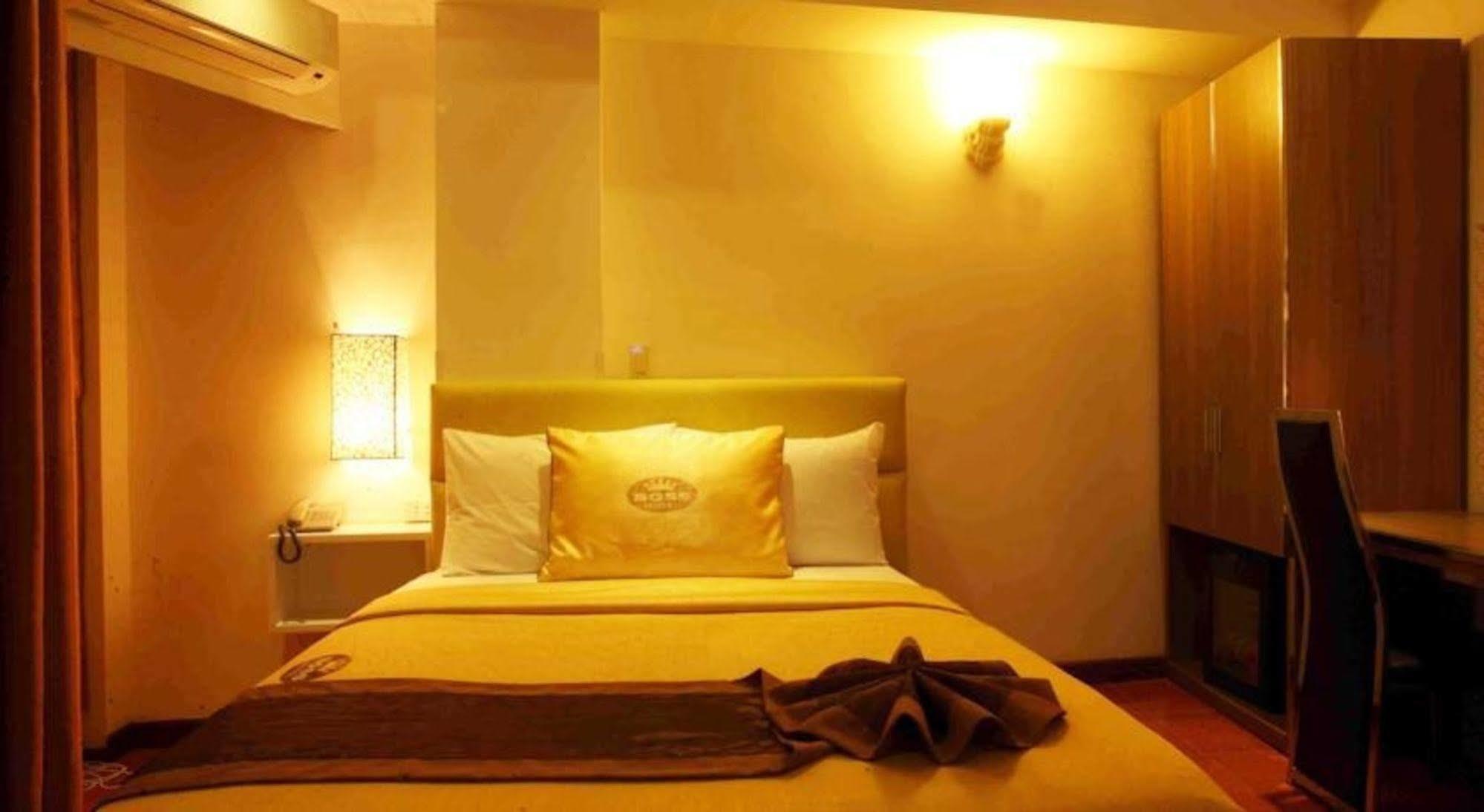 A25 Hotel - 14 Pho Duc Chinh Cidade de Ho Chi Minh Exterior foto